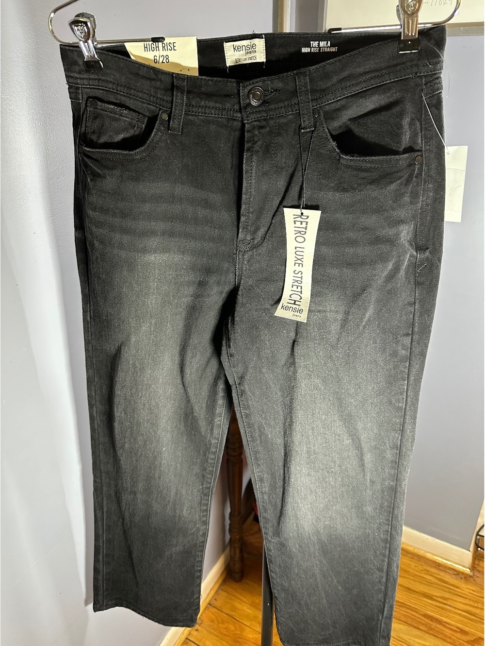 Kensie The Mila High Rise Straight Jeans Retro Luxe Stretch Black 6/28 NWT